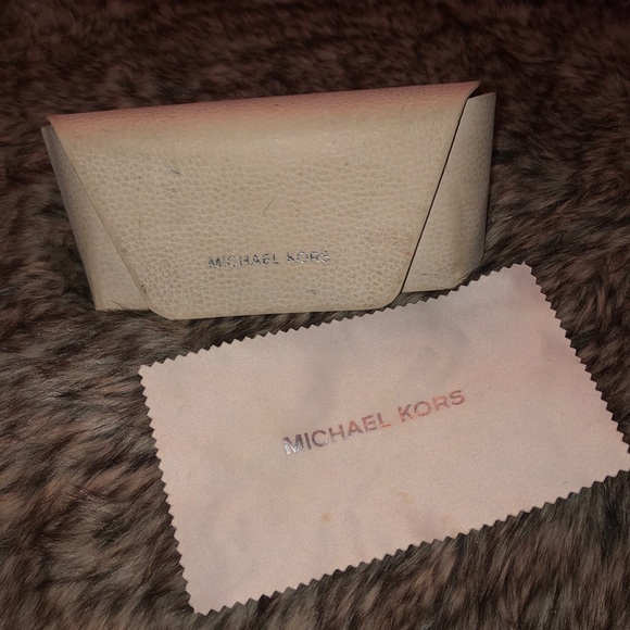 MK Cagliari Sunglass - Picture 4 of 4